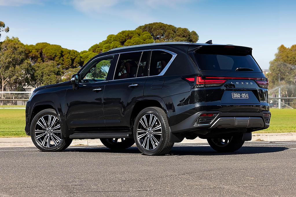 Lexus LX
